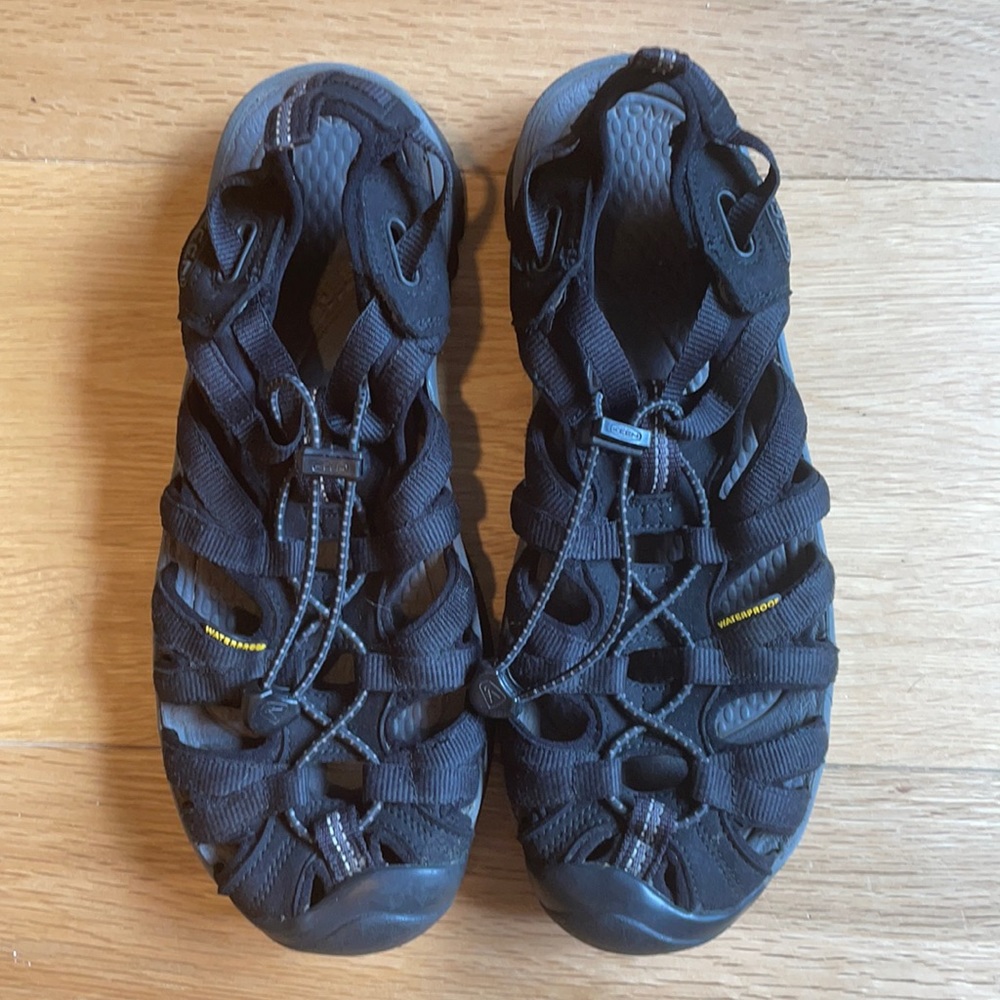 Keen water shoes- size 8.5